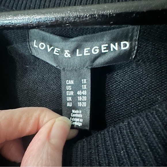 Love & Legend Black and Silver Leopard Print Crew Neck Sweater Size 1X Plus - Picture 7 of 9